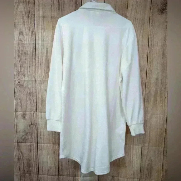 BP oversized white fleece button blouse in white , NWOT size S - Picture 2 of 5